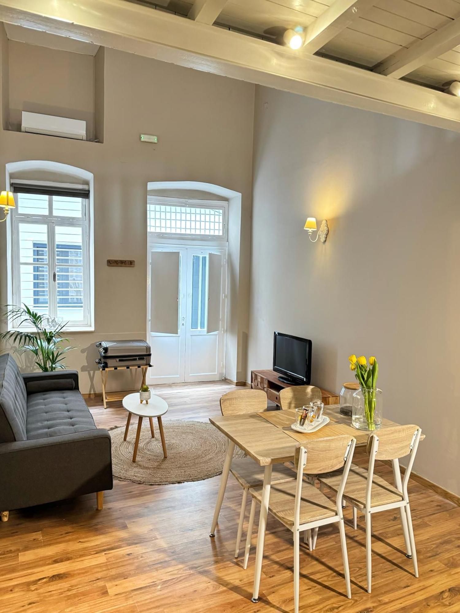 Opora Apartment แอร์มูโปลี ภายนอก รูปภาพ