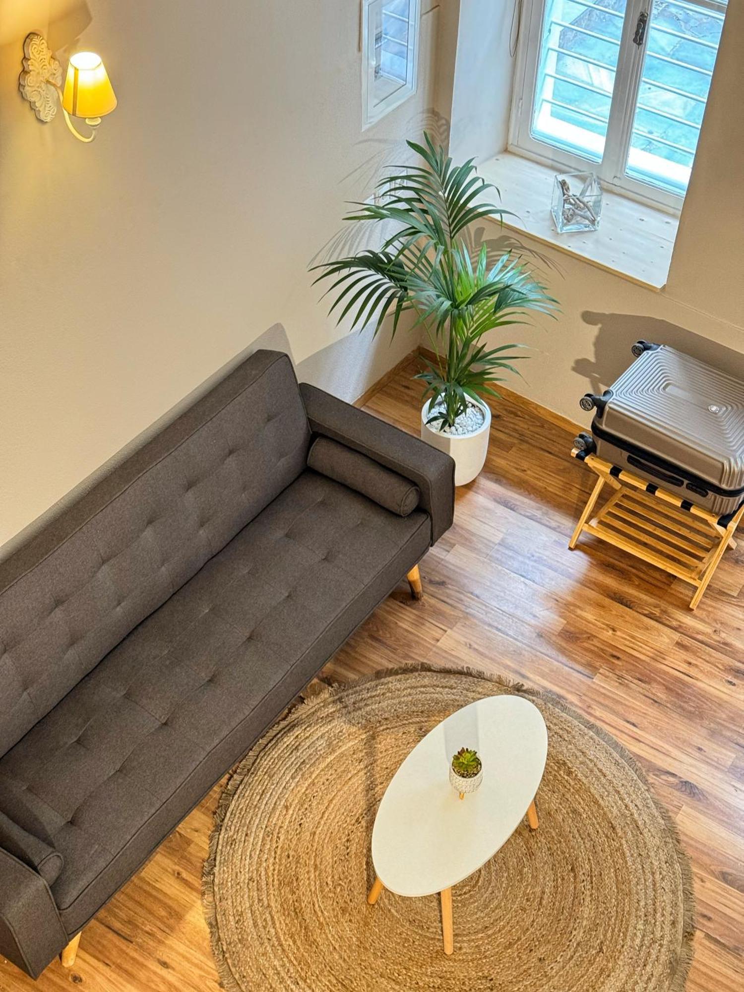 Opora Apartment แอร์มูโปลี ภายนอก รูปภาพ